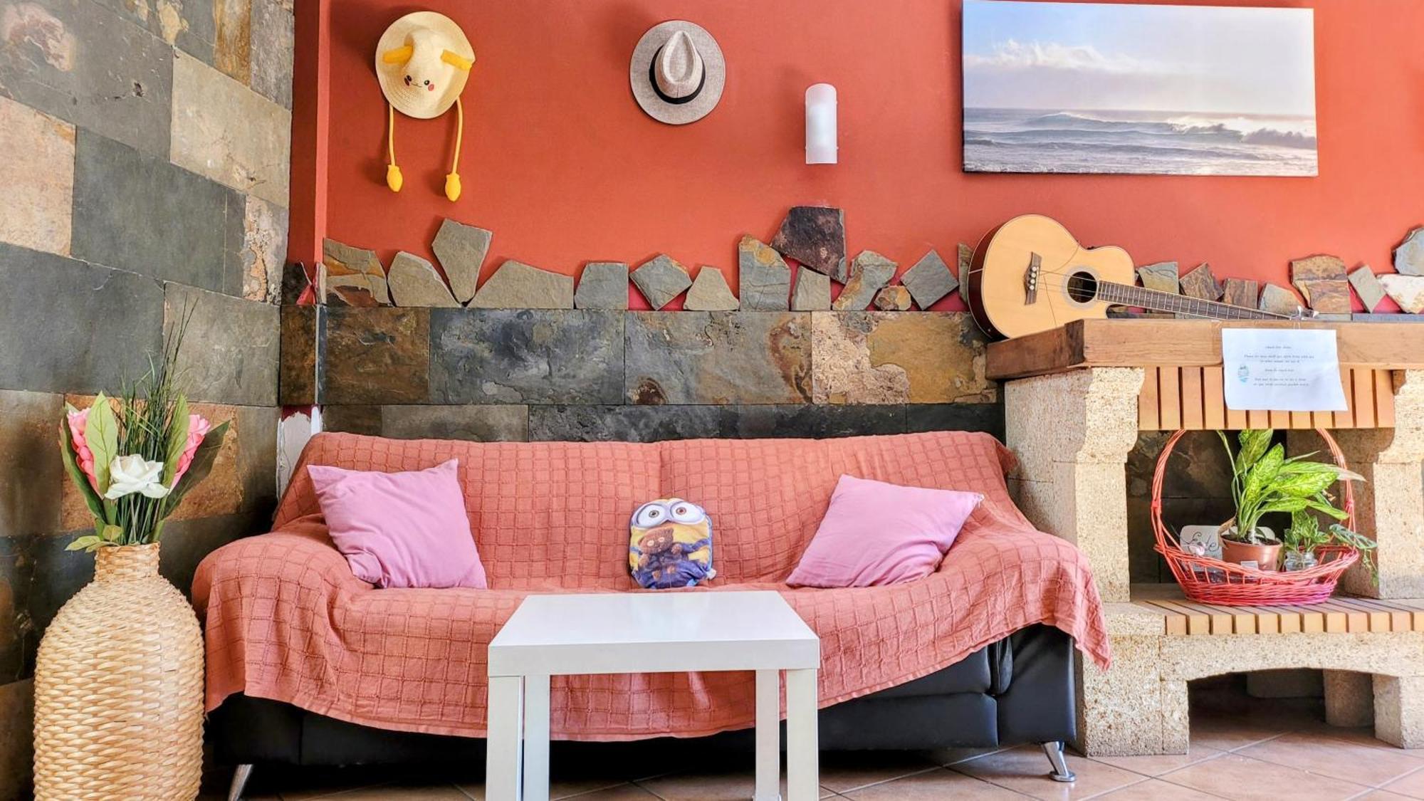 Eden Guesthouse Sardina Buitenkant foto