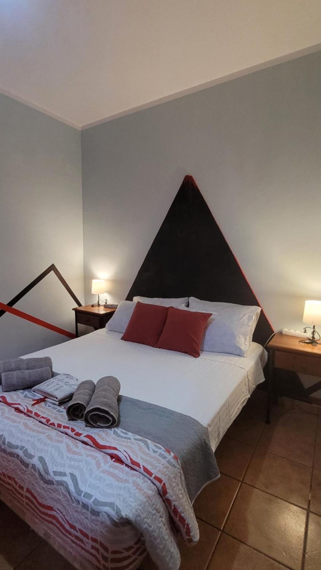 Eden Guesthouse Sardina Buitenkant foto